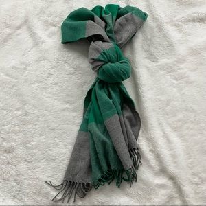 Gap Plaid Wool Scarf With Tassels Gray Green